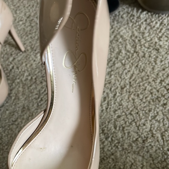 Heels - Picture 2 of 9